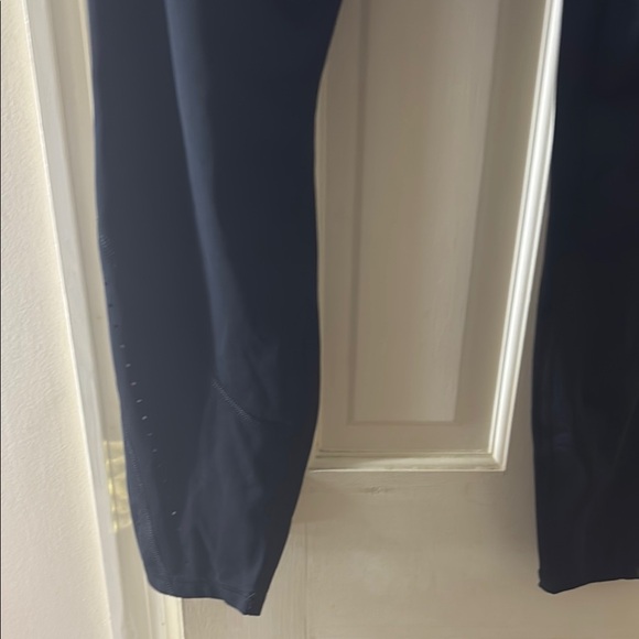 All in Motion Black Leggings Comfortable Athletic Wear - Picture 7 of 9